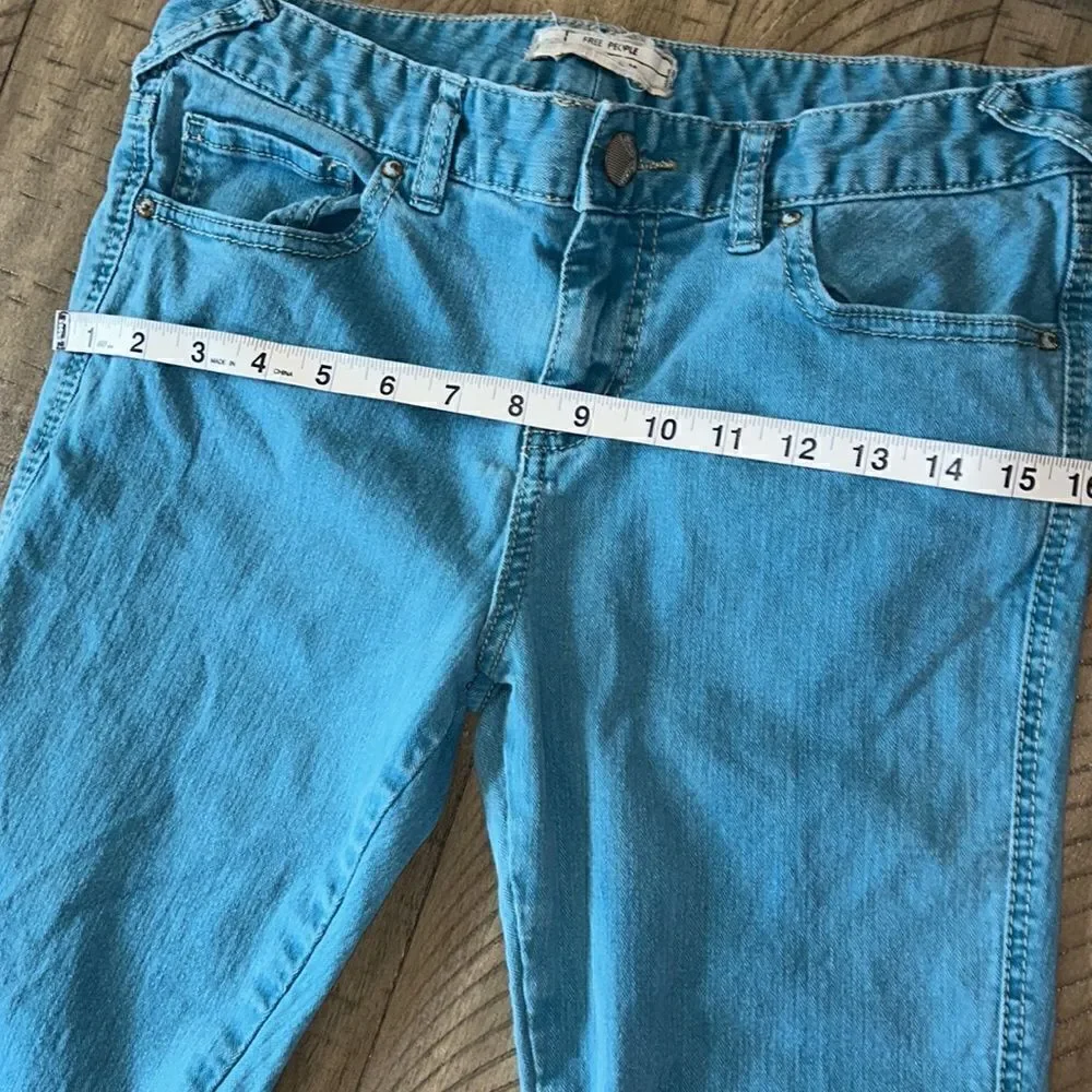 🌞 Free 🇺🇸 People Lagoon Blue Cropped 5 Pocket Denim Jeans 👖 Pull Up Straps!